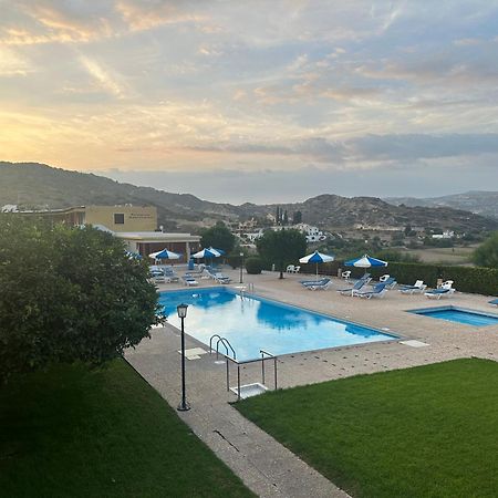 Klimataria B2 Lägenhet Pissouri Exteriör bild